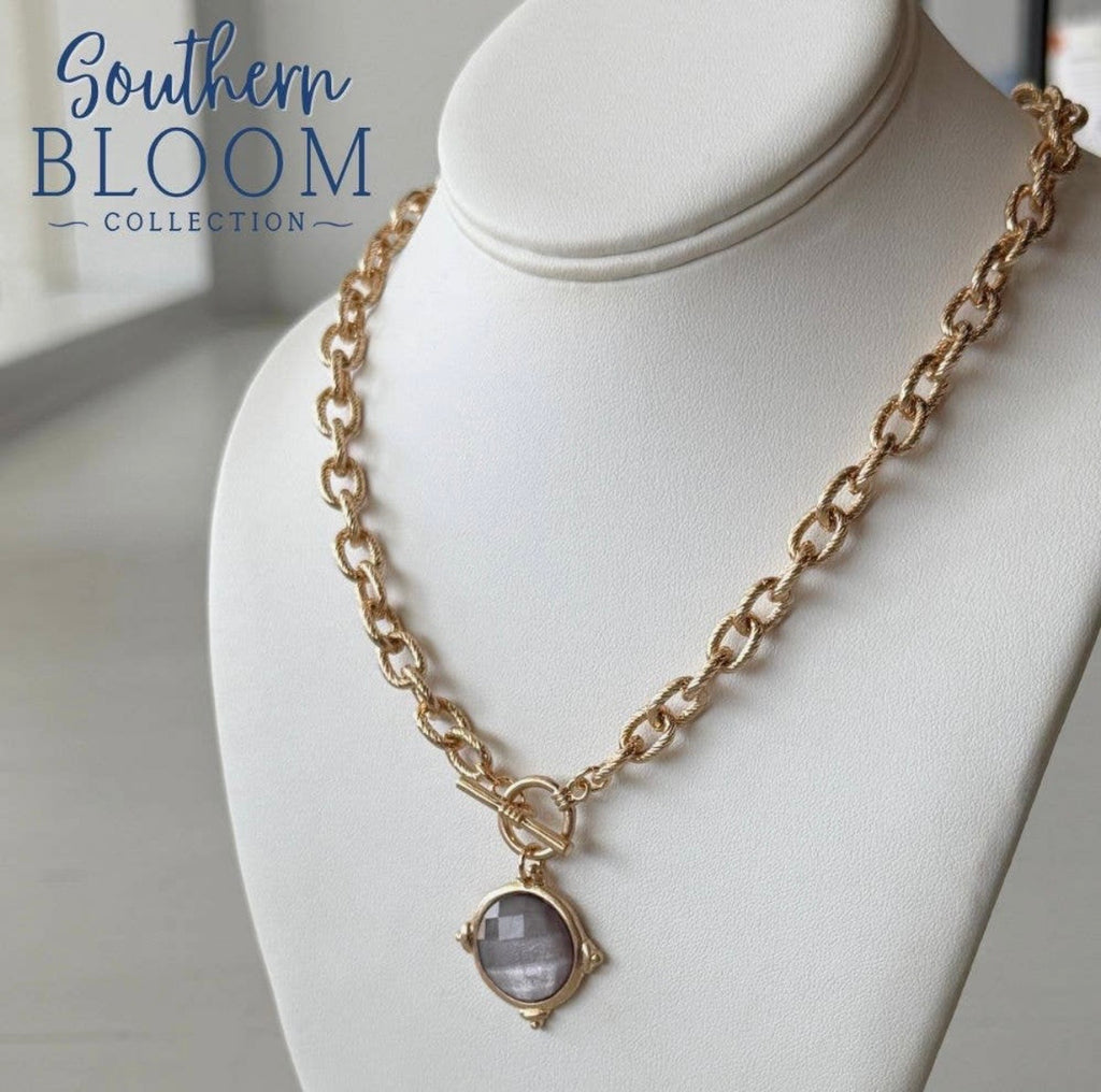 Belle Toggle Necklace Smoke
