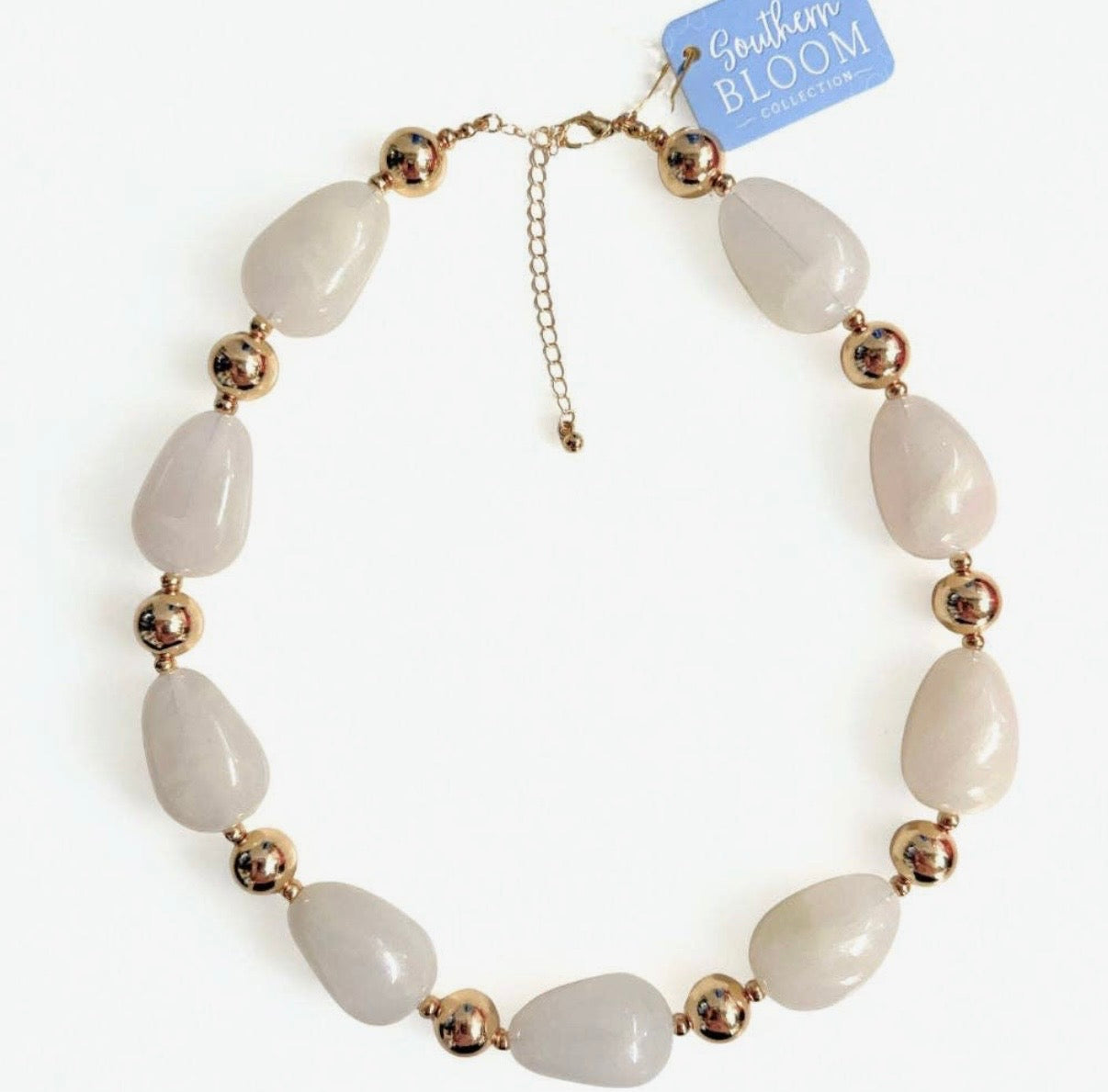 Southern Social Statement
Necklace Cream
