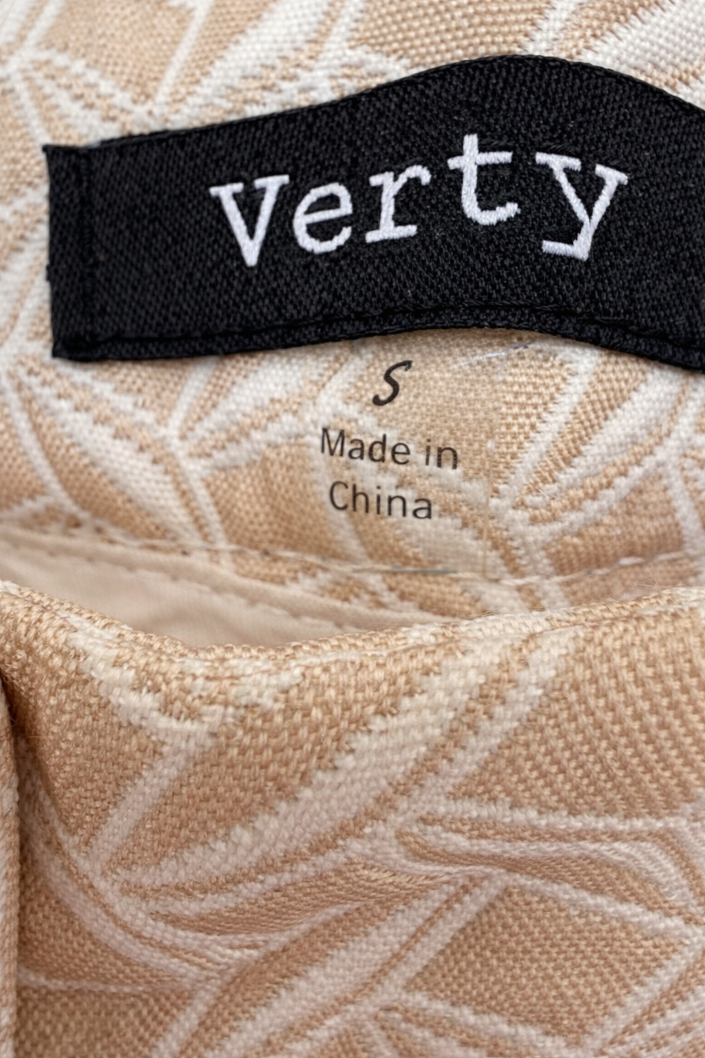 VERTY TEXTURED SHORTS