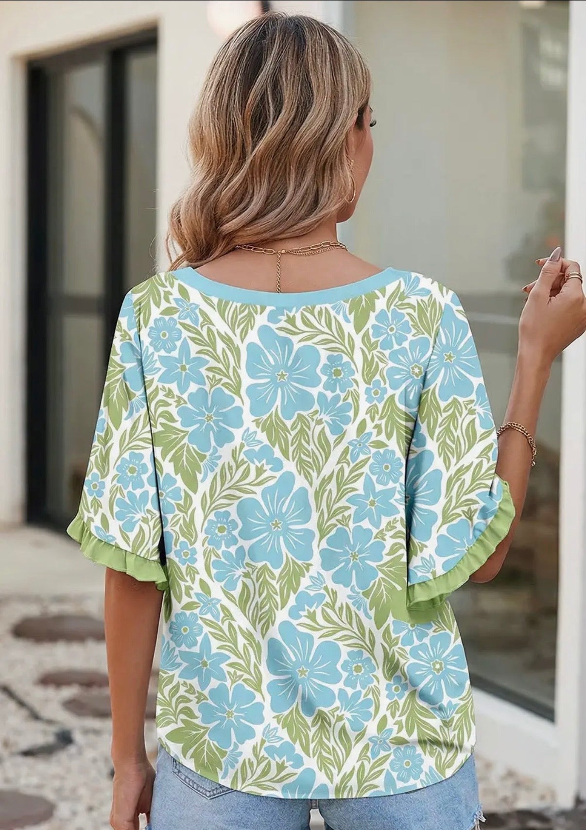 Floral Printed Lace
Decorative Top