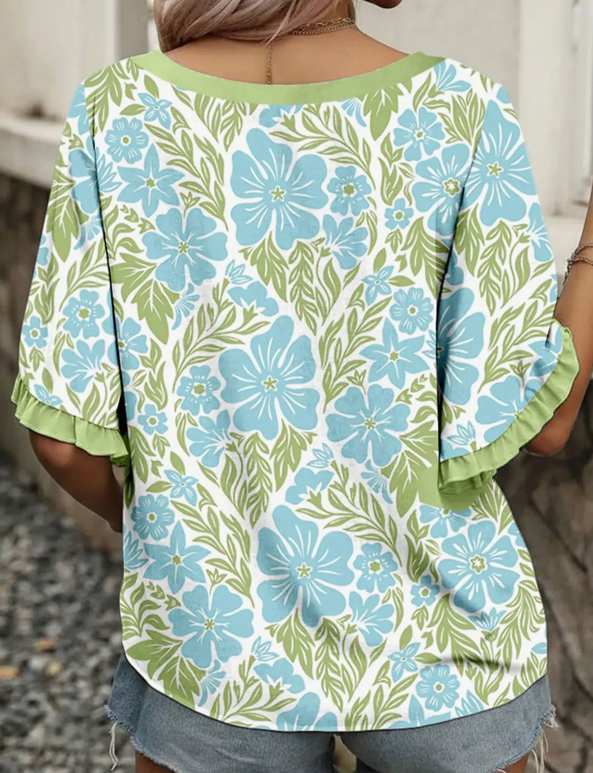 Floral Printed Lace
Decorative Top